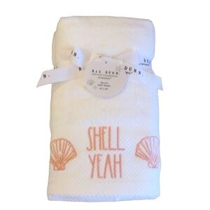 🎉 HP 🎉 🆕 Rae Dunn SHELL YEAH Hand Towels Set of 2
